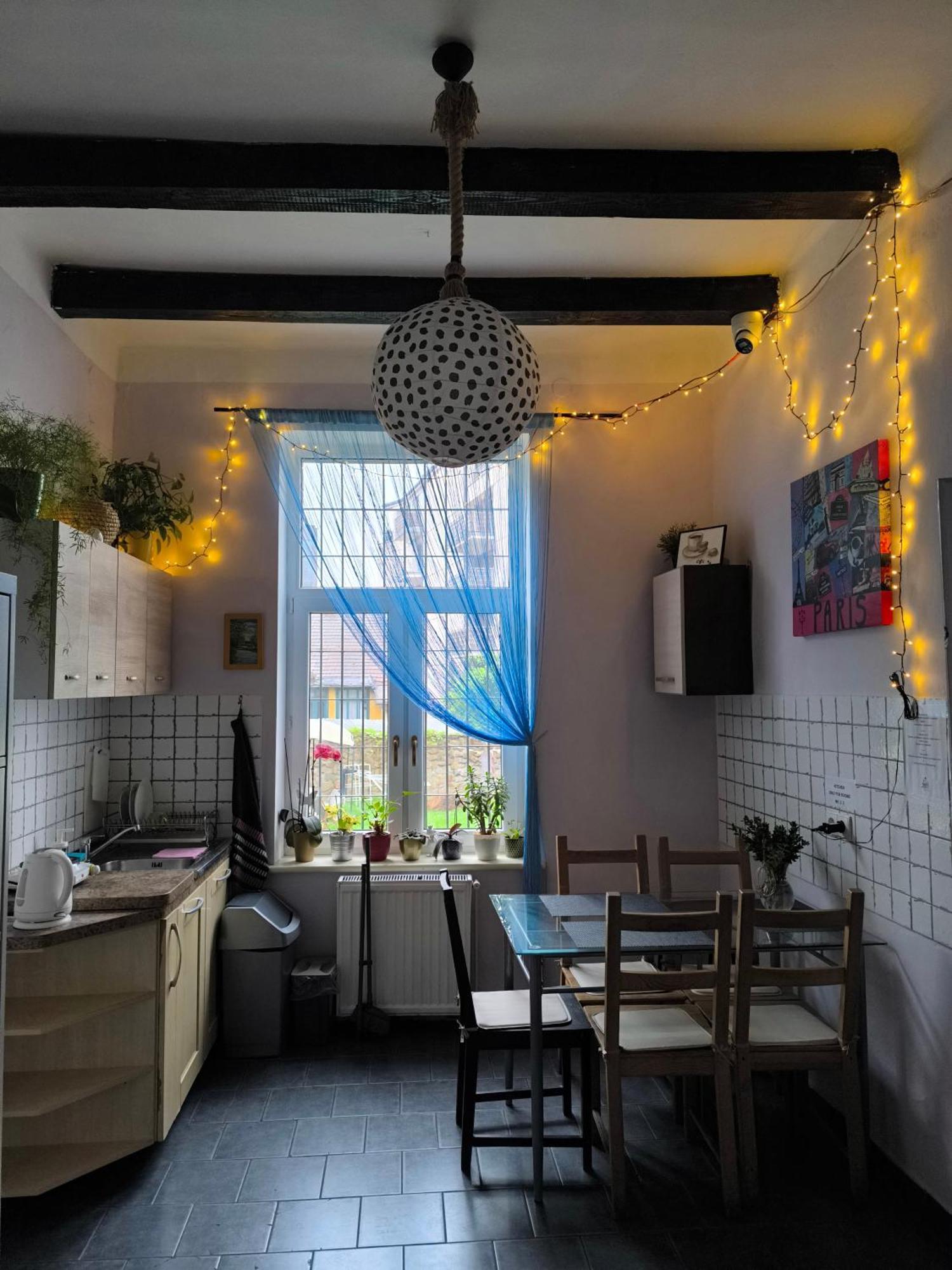 Willa Retro Hostel Краків Екстер'єр фото